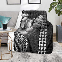 Hawaiian Sea Turtle Blanket Black Hibiscus Flowers and Kakau Pattern LT9 - Polynesian Pride