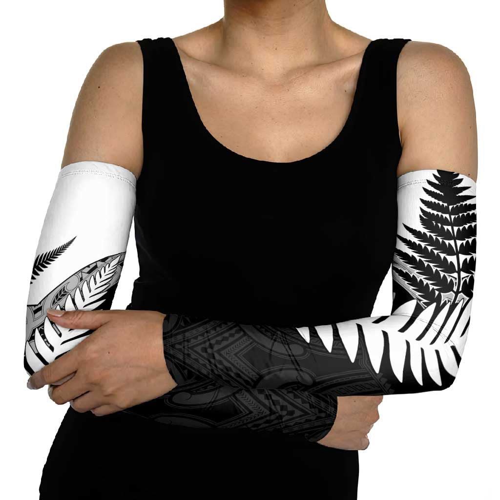 New Zealand Silver Fern Arm Sleeves Maori Koru Mixed Taniko Pattern LT9 - Polynesian Pride