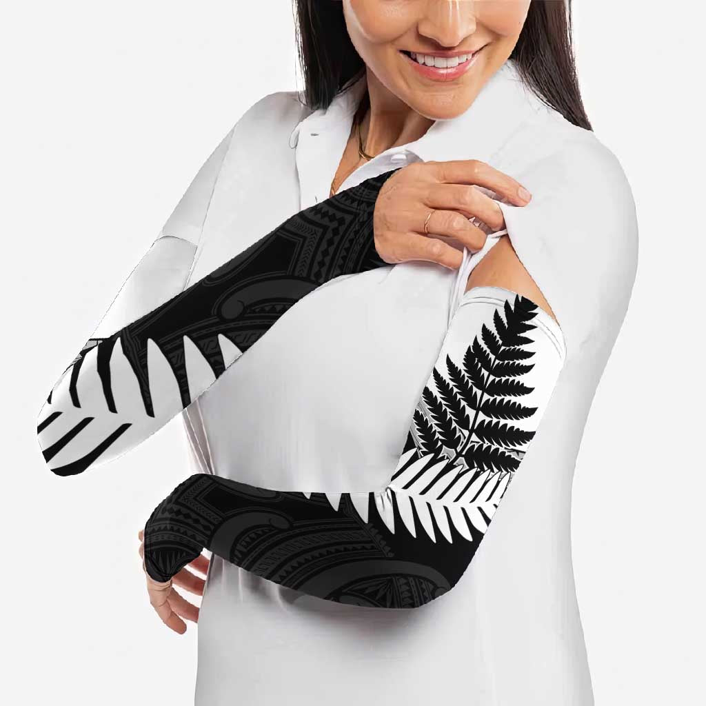 New Zealand Silver Fern Arm Sleeves Maori Koru Mixed Taniko Pattern LT9 - Polynesian Pride