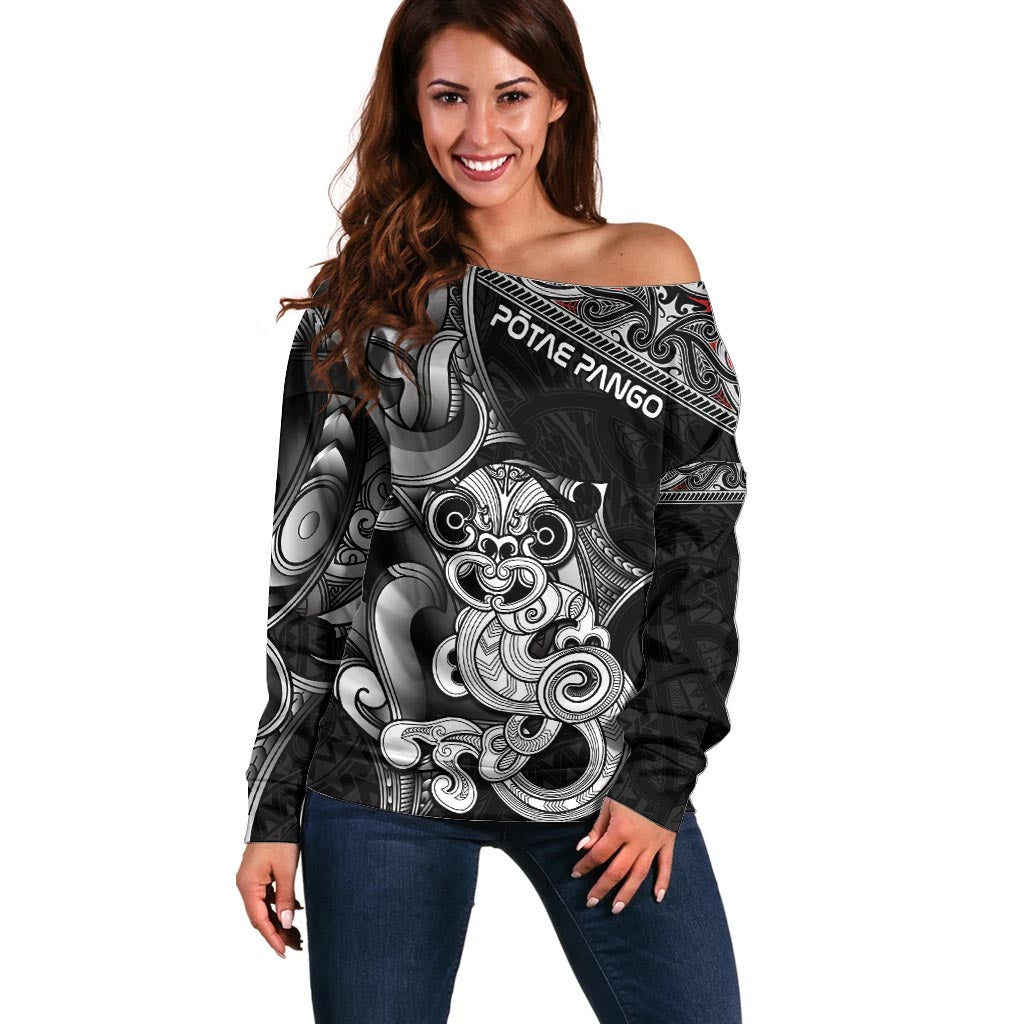 Personalised New Zealand Potae Pango Cricket Off Shoulder Sweater Special Maori Hei Tiki Tribal Tattoo LT9 Women Black - Polynesian Pride