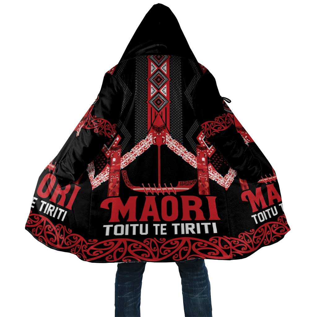 Toitu Te Tiriti Waitangi Cloak Black Wharenui House LT9 Unisex Black - Polynesian Pride