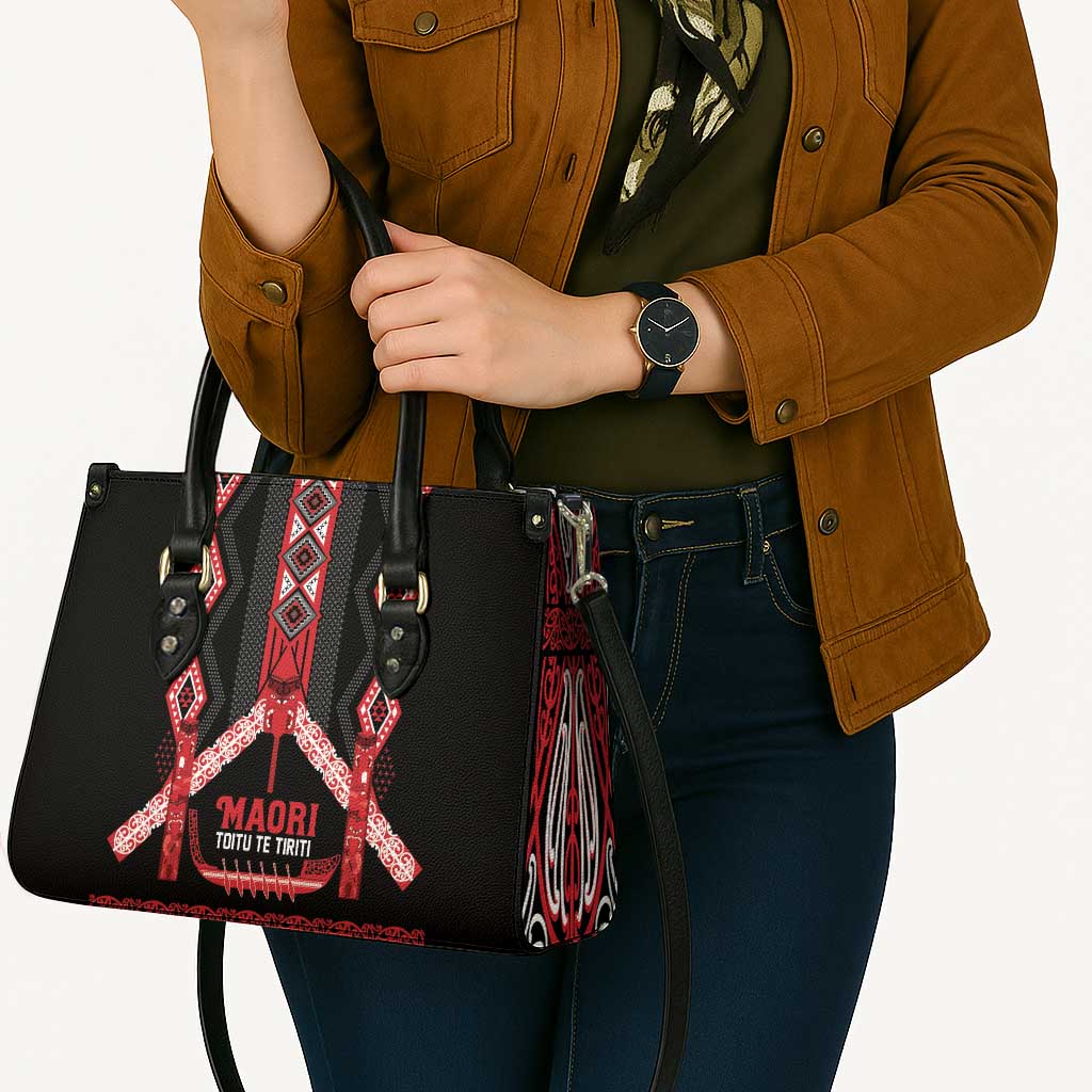 Toitu Te Tiriti Waitangi Leather Bag Black Wharenui House LT9 - Polynesian Pride