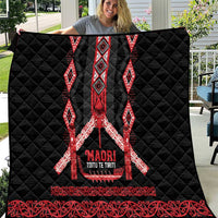 Toitu Te Tiriti Waitangi Quilt Black Wharenui House LT9 Black - Polynesian Pride