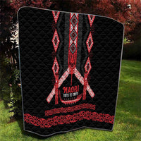 Toitu Te Tiriti Waitangi Quilt Black Wharenui House LT9 - Polynesian Pride