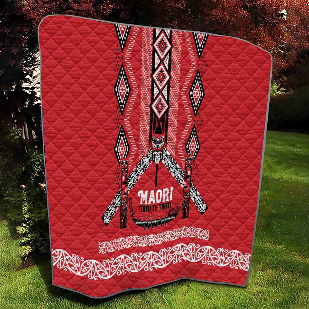 Toitu Te Tiriti Waitangi Quilt Red Wharenui House LT9 - Polynesian Pride