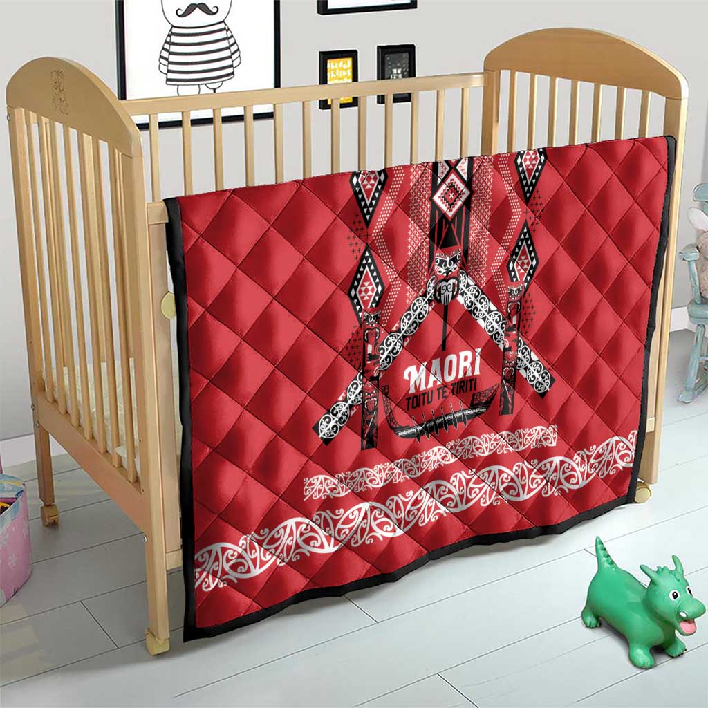 Toitu Te Tiriti Waitangi Quilt Red Wharenui House LT9 - Polynesian Pride
