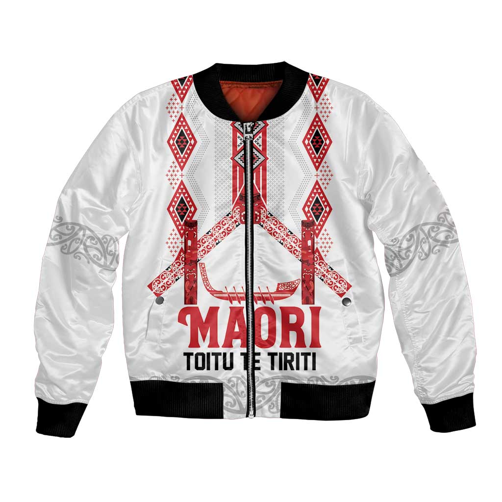 Toitu Te Tiriti Waitangi Bomber Jacket White Wharenui House LT9 Unisex white - Polynesian Pride