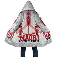 Toitu Te Tiriti Waitangi Cloak White Wharenui House LT9 Unisex white - Polynesian Pride
