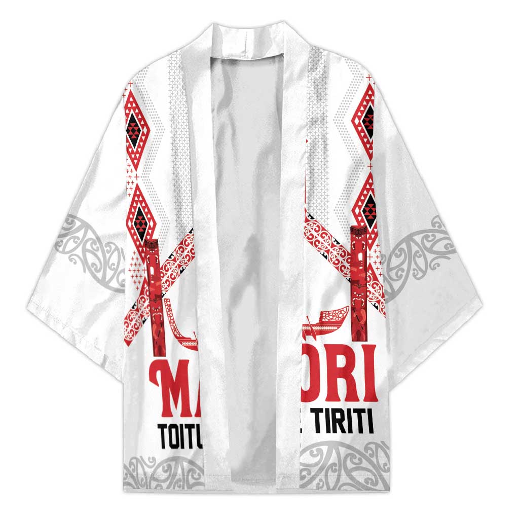 Toitu Te Tiriti Waitangi Kimono White Wharenui House LT9 Unisex white - Polynesian Pride