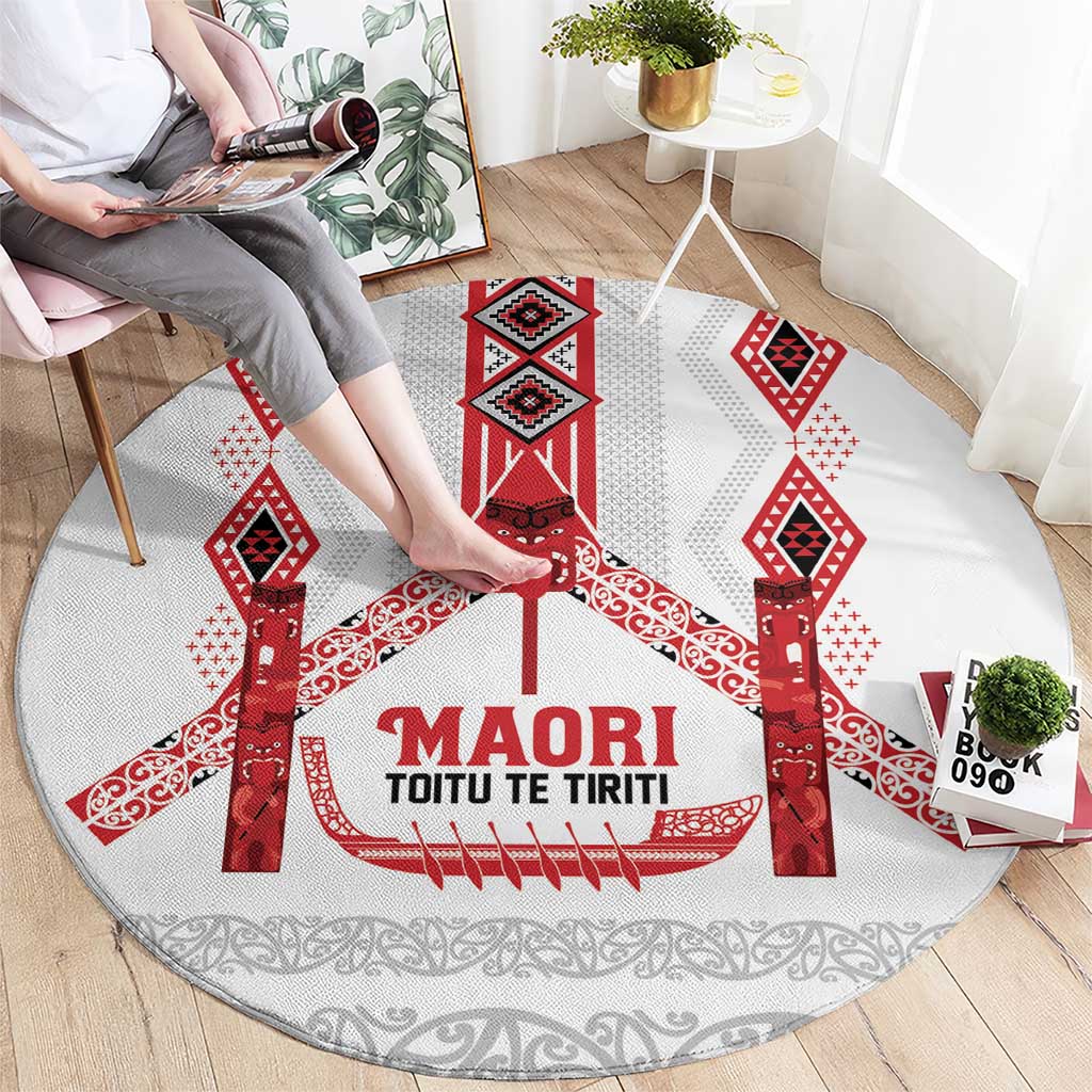 Toitu Te Tiriti Waitangi Round Carpet White Wharenui House LT9 - Polynesian Pride