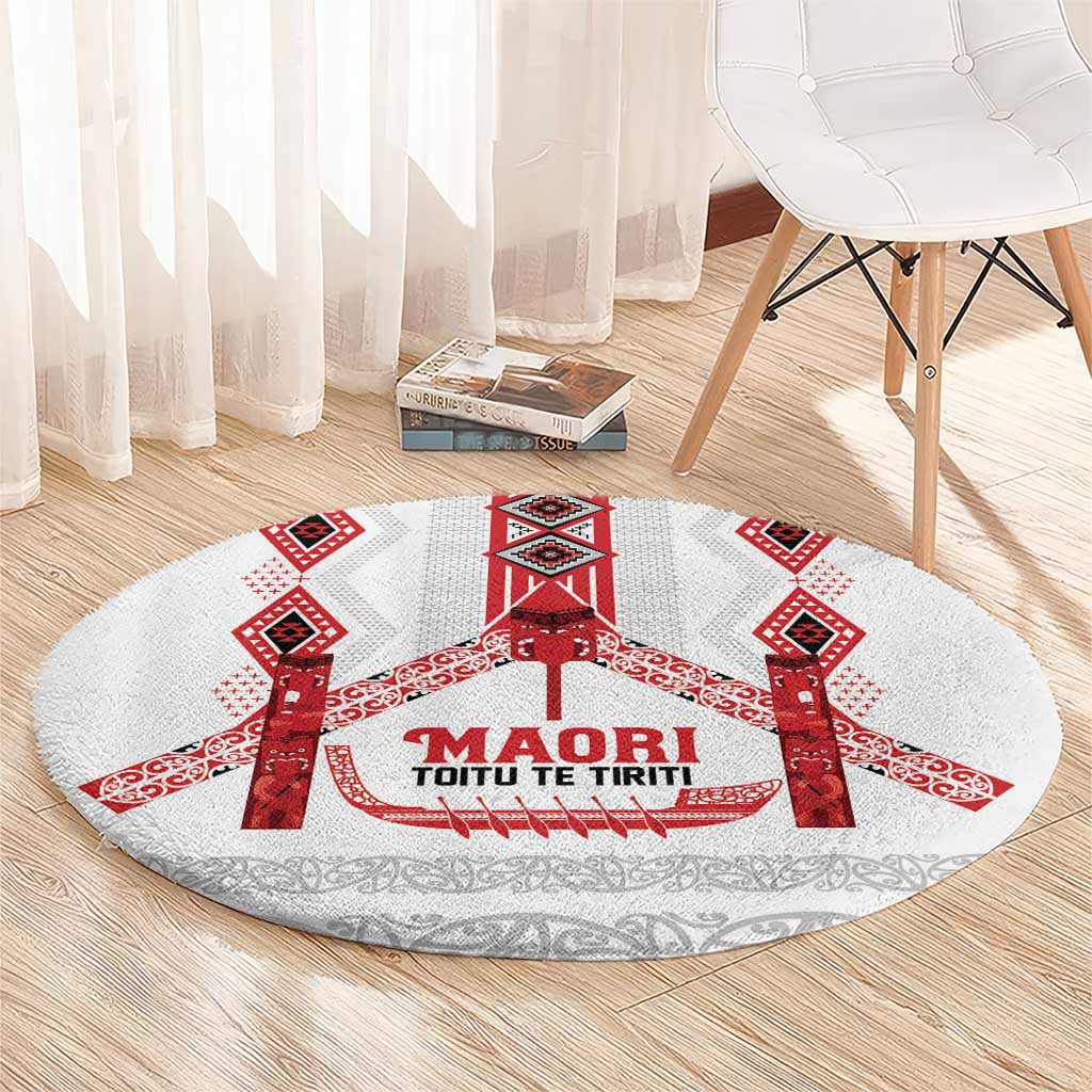 Toitu Te Tiriti Waitangi Round Carpet White Wharenui House LT9 - Polynesian Pride