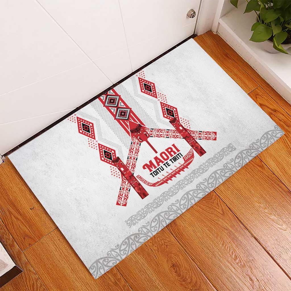 Toitu Te Tiriti Waitangi Rubber Doormat White Wharenui House LT9 - Polynesian Pride