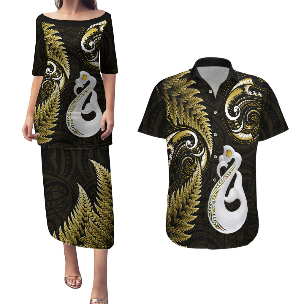 Personalised New Zealand Couples Puletasi Dress and Hawaiian Shirt Aotearoa Silver Fern With Manaia Maori Unique Gold LT14 Gold - Polynesian Pride