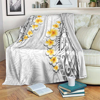 White Tropical Plumeria With Galaxy Polynesian Art Blanket LT14 White - Polynesian Pride