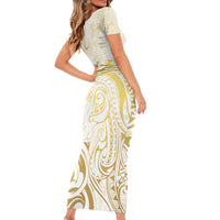 Gold And White Aotearoa Horse Racing Short Sleeve Bodycon Dress NZ Maori Pattern LT14 - Polynesian Pride