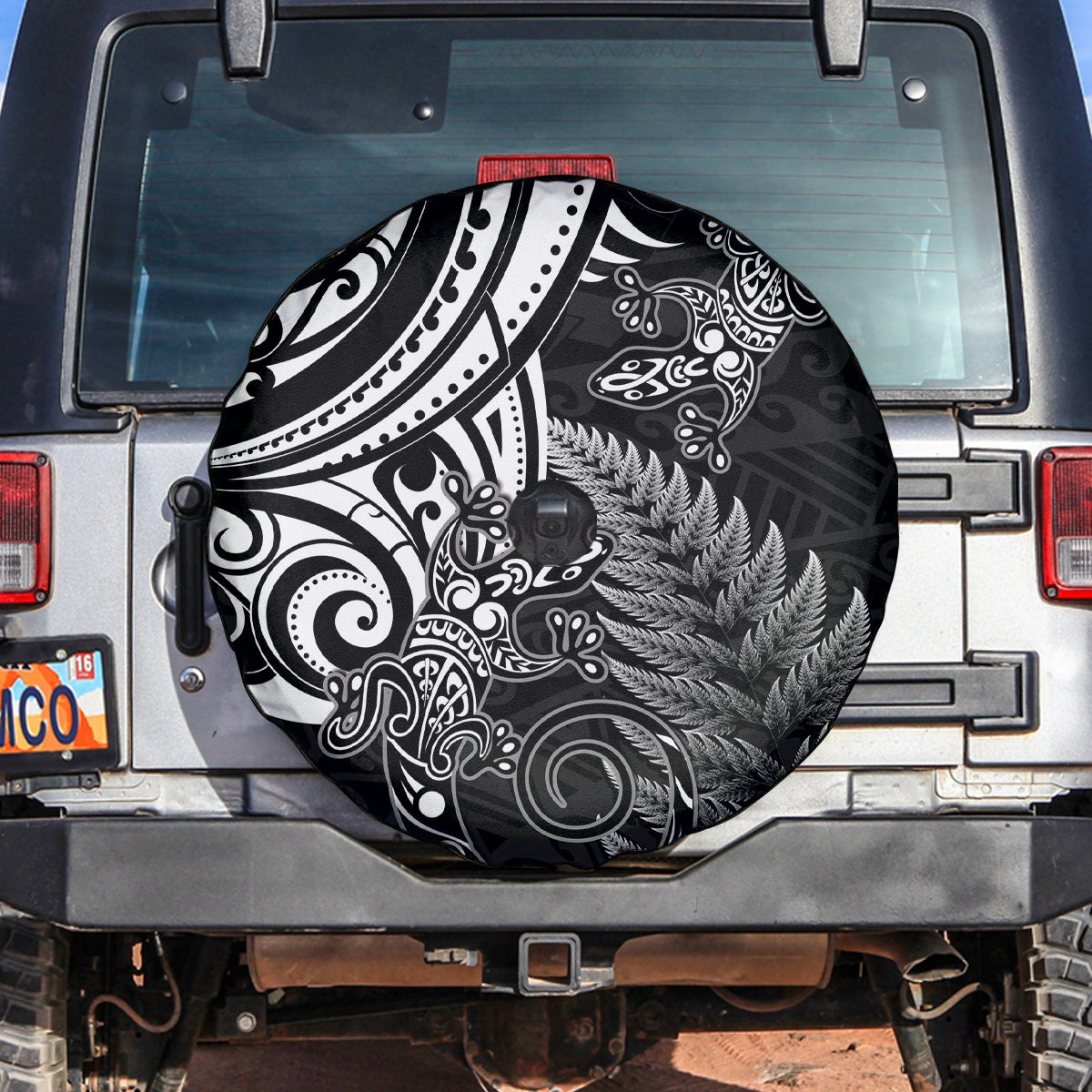 New Zealand Lizard Spare Tire Cover Silver Fern Aotearoa Maori LT14 Black - Polynesian Pride