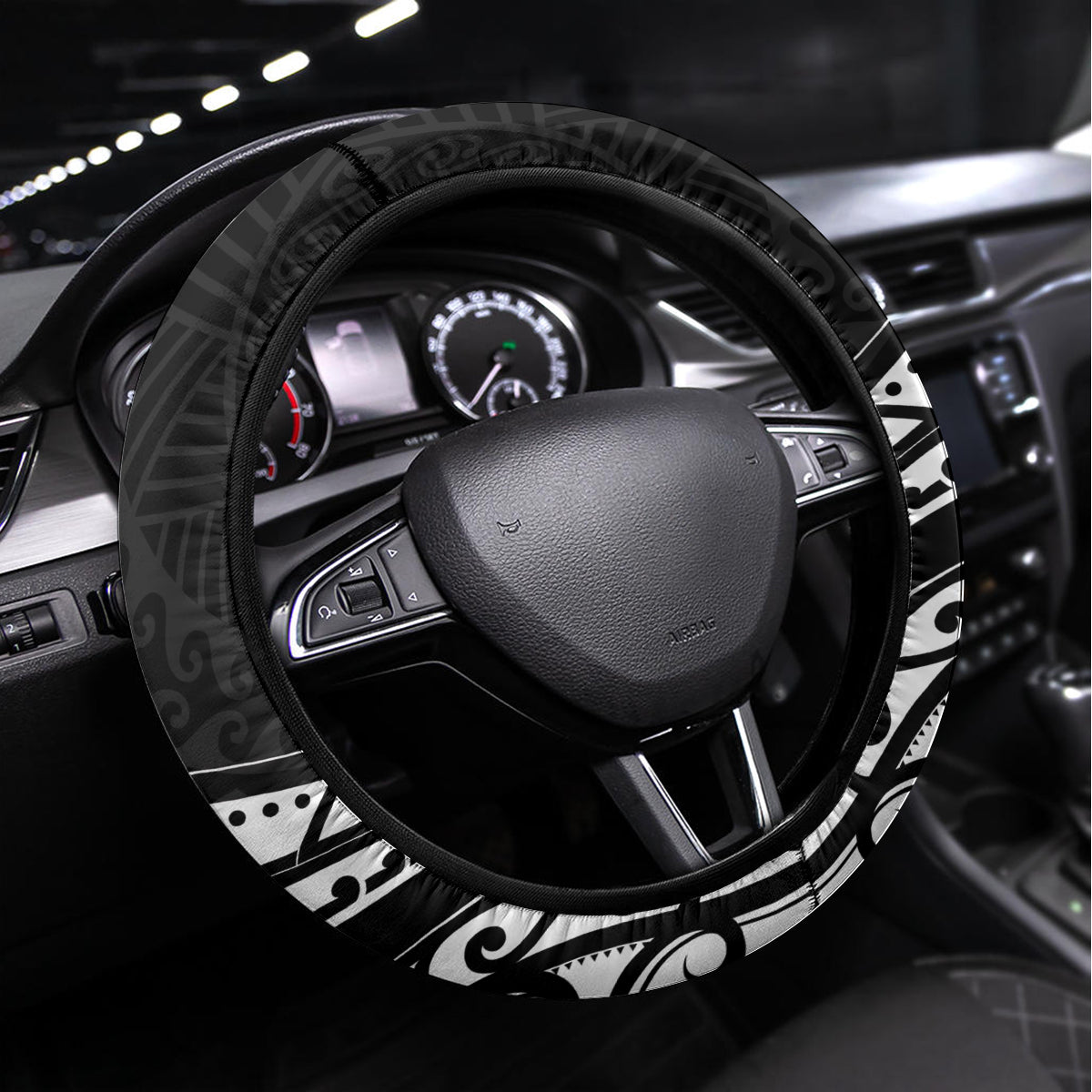 New Zealand Lizard Steering Wheel Cover Silver Fern Aotearoa Maori LT14 Universal Fit Black - Polynesian Pride