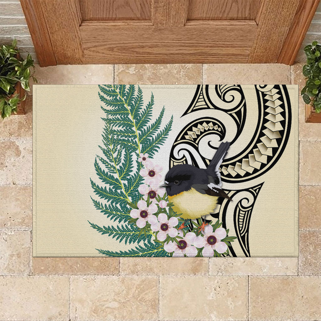 Endemic Tomtit New Zealand Rubber Doormat Miromiro Manuka Silver Fern Maori Pattern LT14 Cream - Polynesian Pride