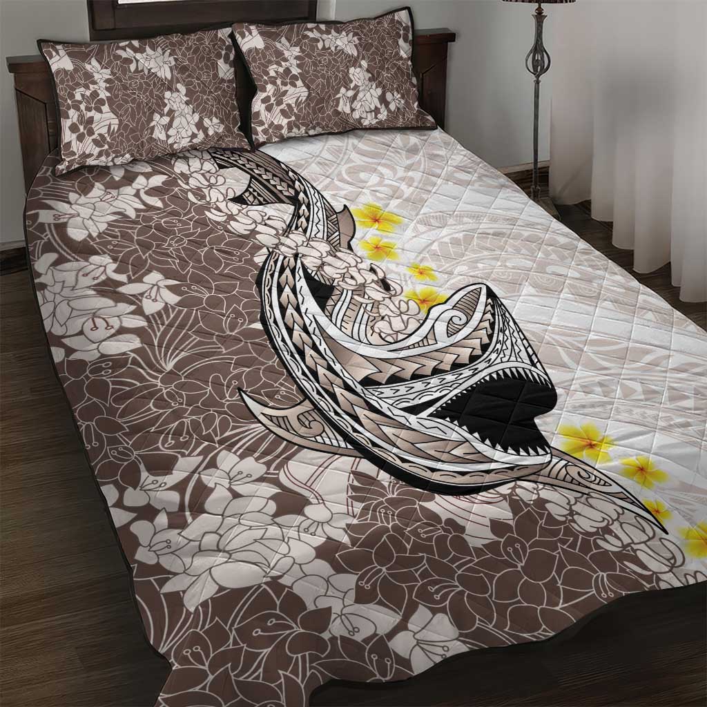 Brown and White Hawaii Shark Tattoo Quilt Bed Set Puakenikeni Lei Plumeria Polynesian Pattern LT14 White - Polynesian Pride