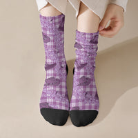 Purple Palaka Hawaii Cowboy Crew Socks Puakenikeni Lei Paniolo Papale Seamless Vibes LT14 Crew Socks Purple - Polynesian Pride