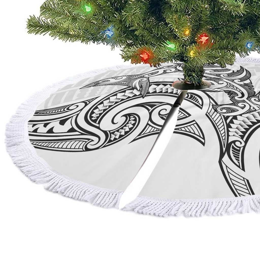 New Zealand Hammerhead Shark Tree Skirt Maori Haehae Mangopare White LT14 - Polynesian Pride