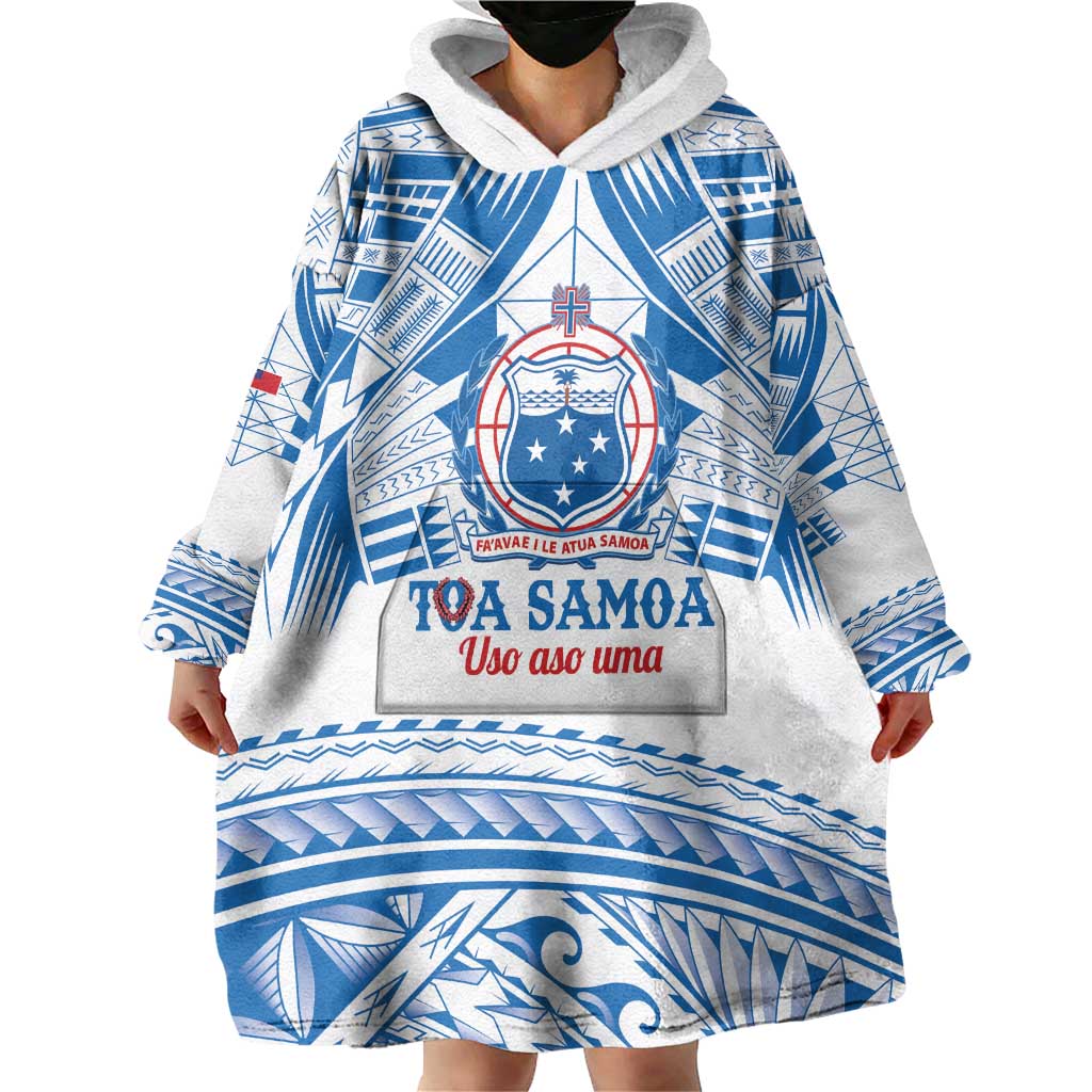 Toa Samoa Rugby Custom Wearable Blanket Hoodie Uso aso uma Samoan Pattern White LT14 - Polynesian Pride