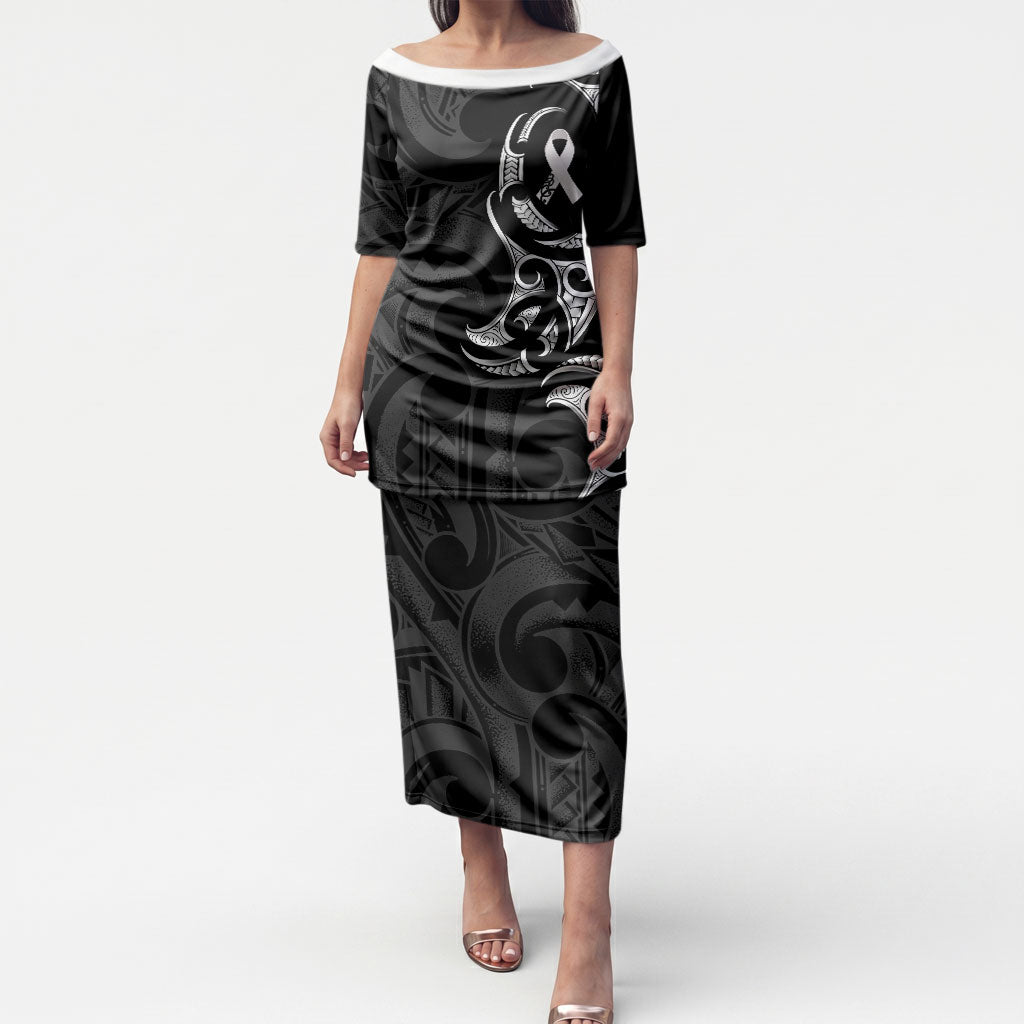 White Ribbon Day New Zealand Puletasi Aotearoa Maori Pattern LT14 Long Dress Black - Polynesian Pride