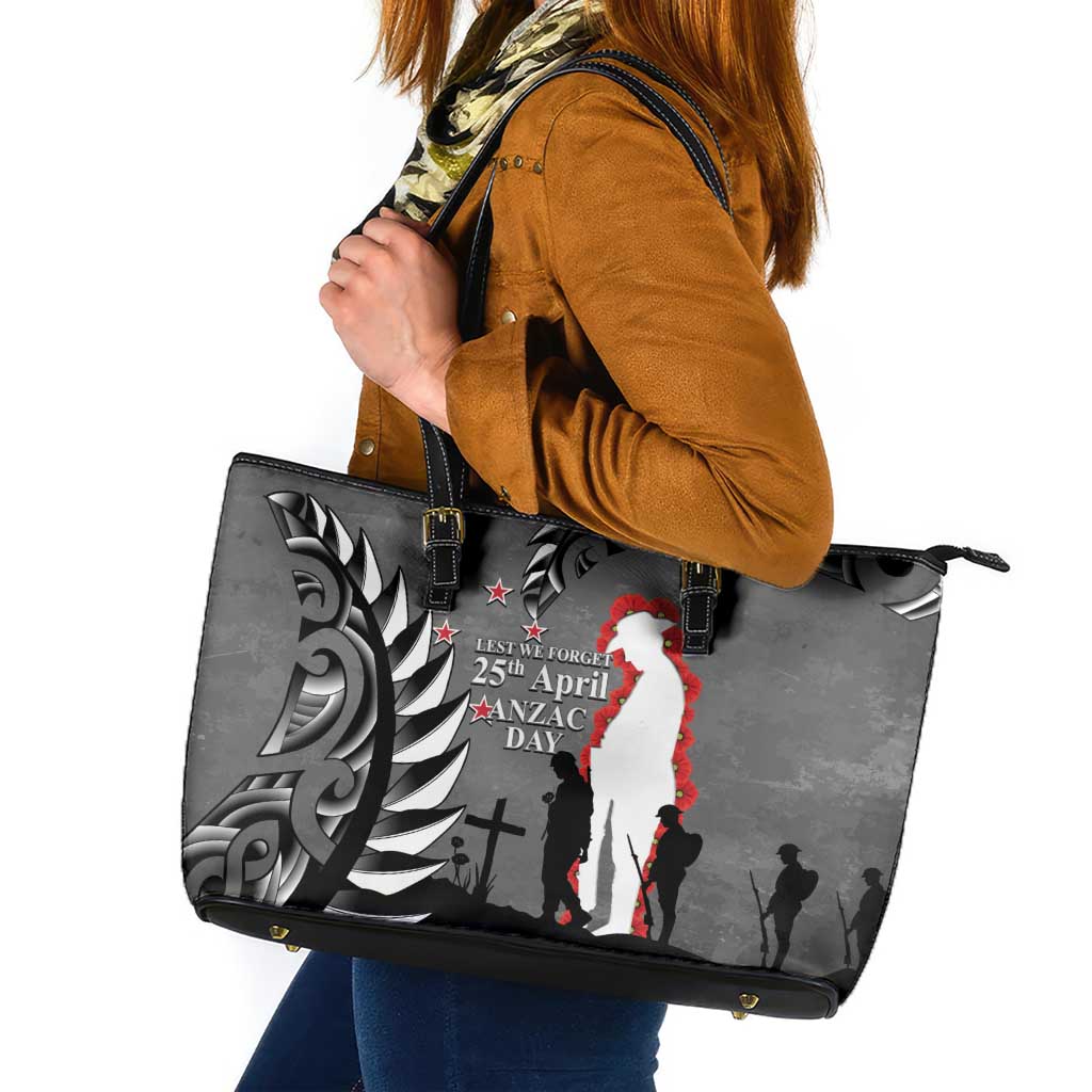 New Zealand ANZAC Day Leather Tote Bag 25th April Silver Fern With Poppy LT14 Gray - Polynesian Pride