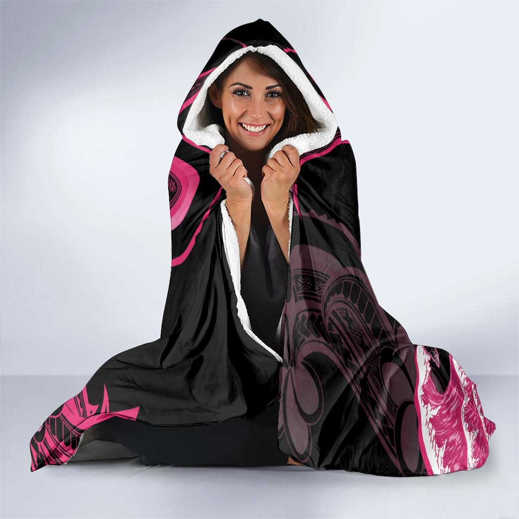 Aloha Hawaii Maui Hooded Blanket Valley Isle Humpback Whale Black LT14 - Polynesian Pride
