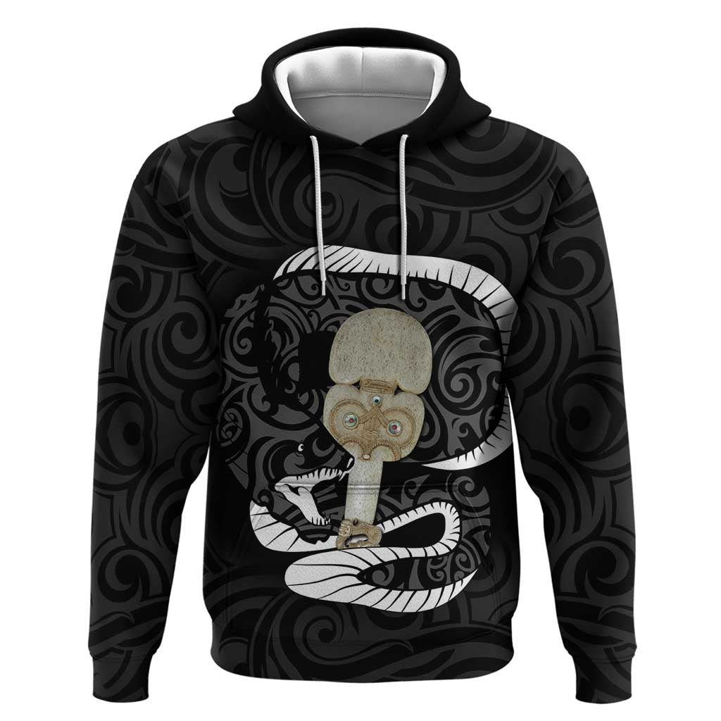 Black New Zealand Eel Hoodie Aotearoa Maori Tuna With Kotiate Weapon LT14 Pullover Hoodie Black - Polynesian Pride