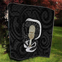 Black New Zealand Eel Quilt Aotearoa Maori Tuna With Kotiate Weapon LT14 - Polynesian Pride