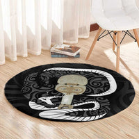 Black New Zealand Eel Round Carpet Aotearoa Maori Tuna With Kotiate Weapon LT14 - Polynesian Pride