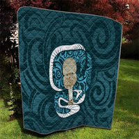 Turquoise New Zealand Eel Quilt Aotearoa Maori Tuna With Kotiate Weapon LT14 - Polynesian Pride