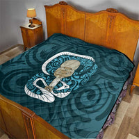 Turquoise New Zealand Eel Quilt Aotearoa Maori Tuna With Kotiate Weapon LT14 - Polynesian Pride
