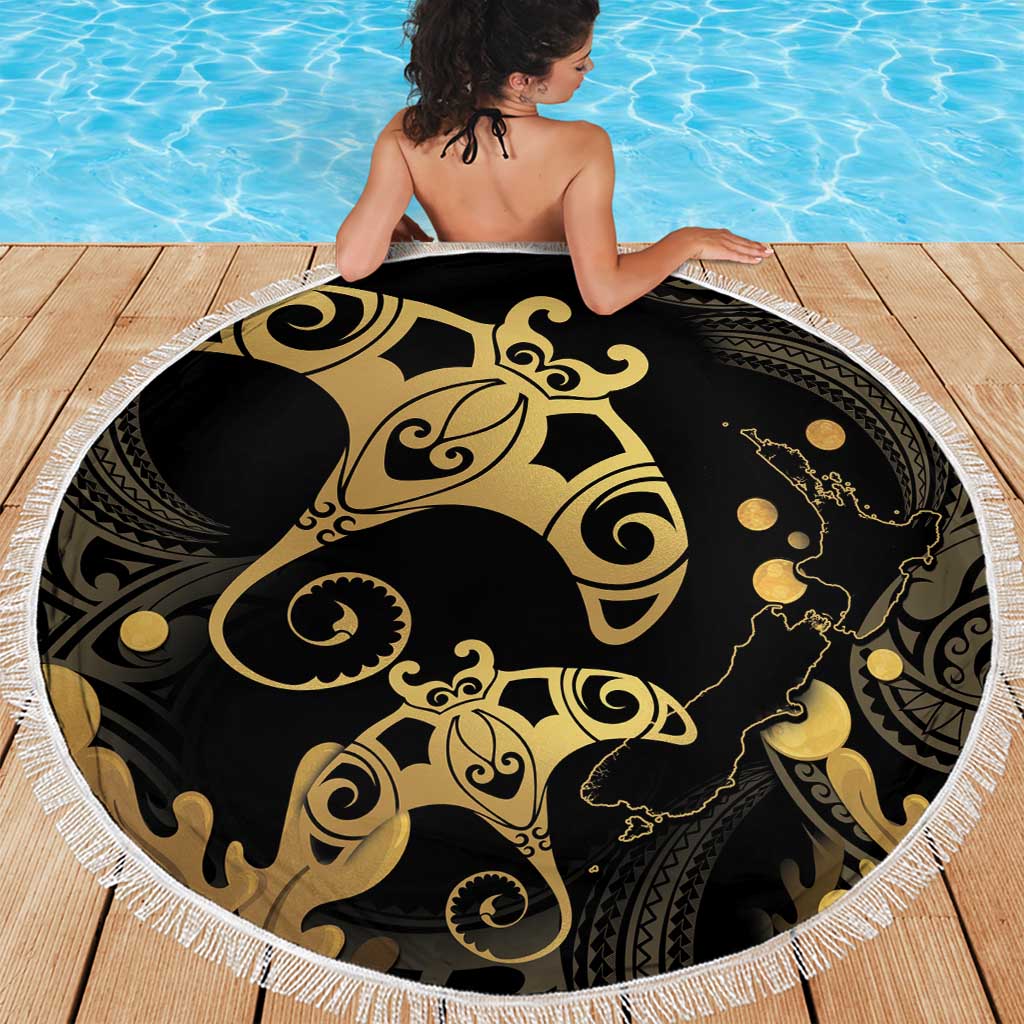 Black And Gold Aotearoa Whai Beach Blanket NZ Stingrays Maori Curves Style LT14 - Polynesian Pride