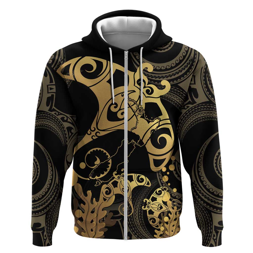 Black And Gold Aotearoa Whai Hoodie NZ Stingrays Maori Curves Style LT14 Zip Hoodie Gold - Polynesian Pride