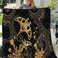 Black And Gold Aotearoa Whai Quilt NZ Stingrays Maori Curves Style LT14 Gold - Polynesian Pride