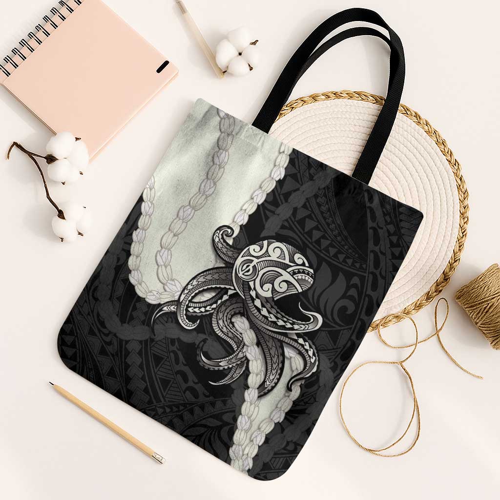 Black Polynesia Tribal Octopus Tattoo Tote Bag Pikake Lei Polynesian Pattern LT14 Black Strap One Size Black - Polynesian Pride