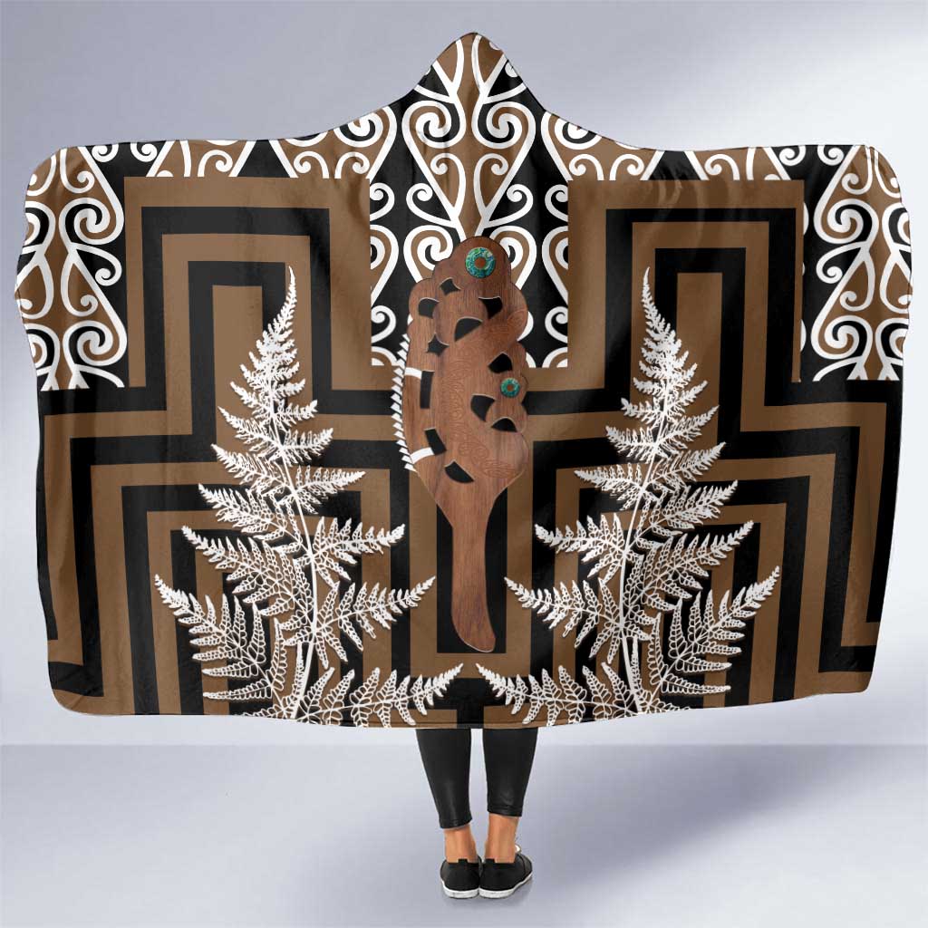 New Zealand Hooded Blanket Maori Maripi Knife With Poutama Art