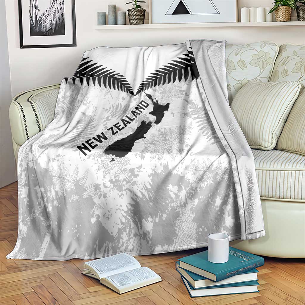 Custom New Zealand Silver Fern Football Blanket Go Aotearoa Grunge White LT14 White - Polynesian Pride