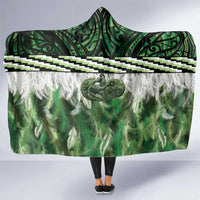 Green Traditional Cloak Aotearoa Hooded Blanket Maori Paua Shell Korowai Pattern LT14 One Size Green - Polynesian Pride