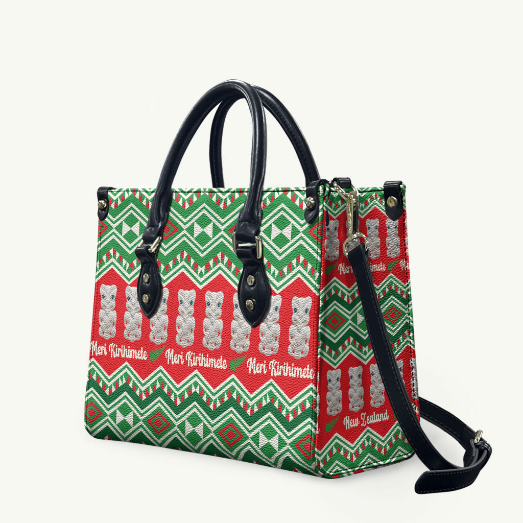 New Zealand Christmas In July Leather Bag Meri Kirihimete Hei Tiki Taniko Motifs Seamless LT14 Red - Polynesian Pride