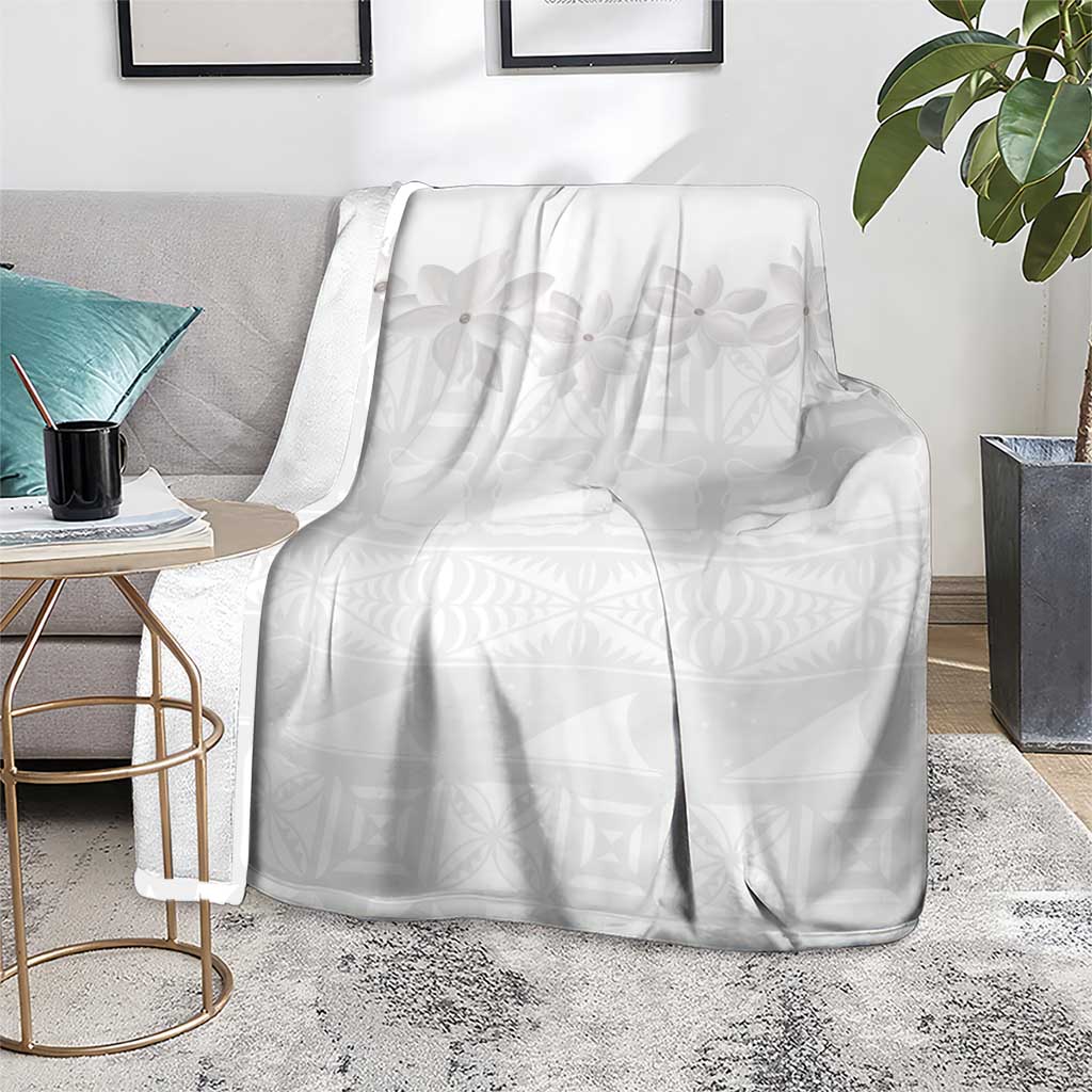 Tokelau White Sunday Blanket Polynesian Pattern Gardenia Thunbergia LT14 - Polynesian Pride