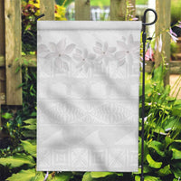 Tokelau White Sunday Garden Flag Polynesian Pattern Gardenia Thunbergia LT14 Garden Flag White - Polynesian Pride