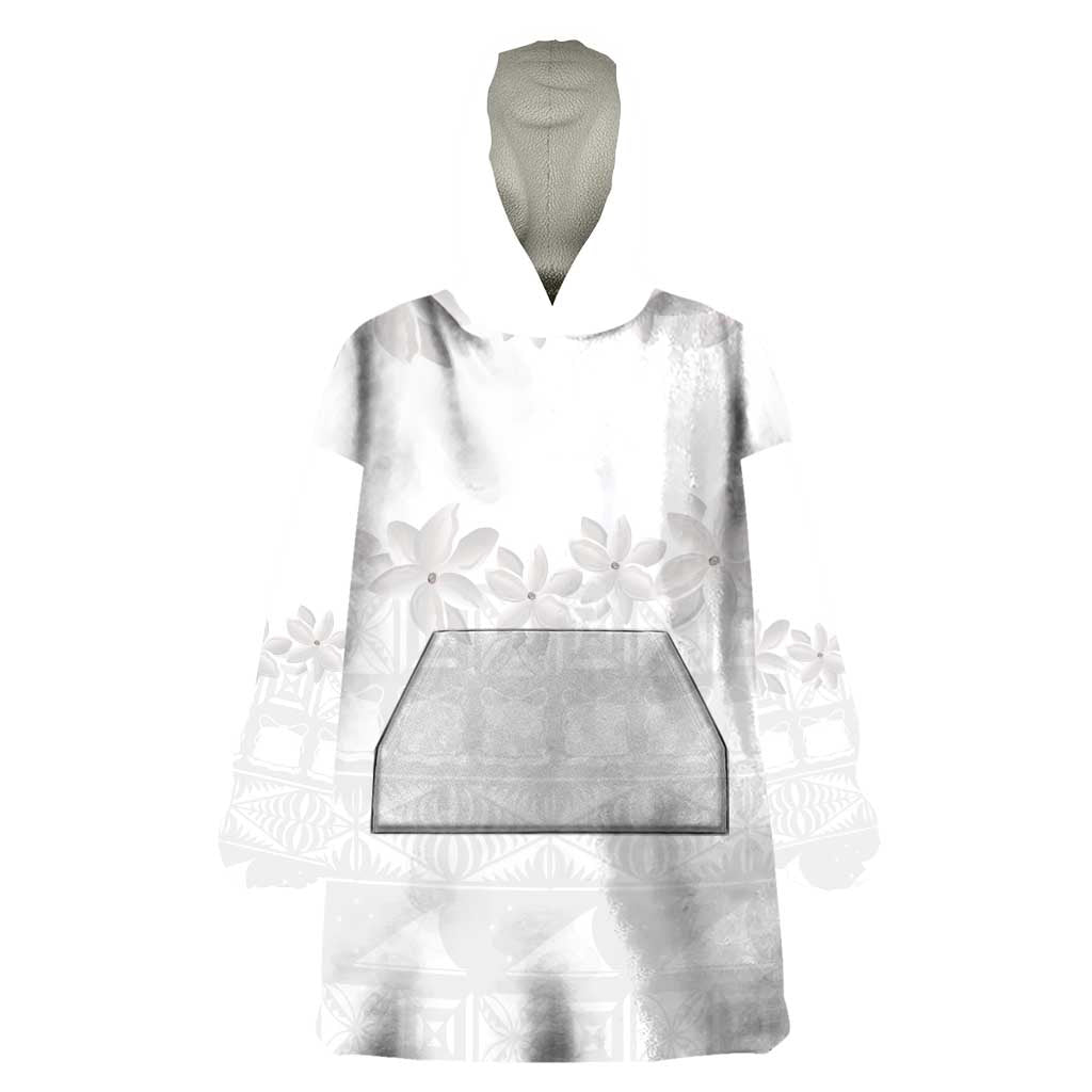 Tokelau White Sunday Wearable Blanket Hoodie Polynesian Pattern Gardenia Thunbergia LT14 One Size White - Polynesian Pride