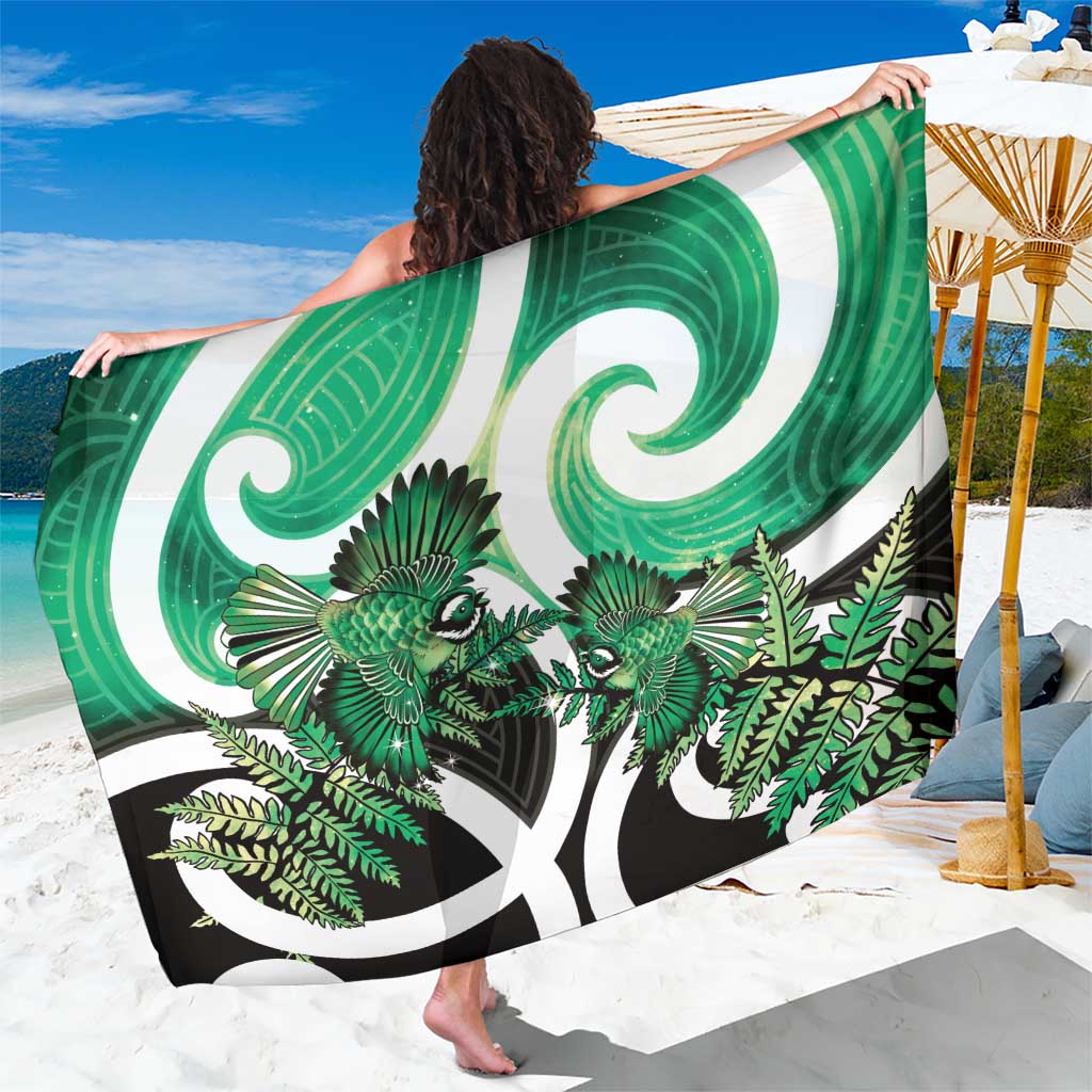 Piwakawaka New Zealand Matariki Sarong Maori New Year Silver Fern Green Galaxy LT14 One Size 44 x 66 inches Green - Polynesian Pride