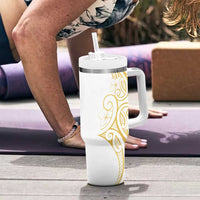 Polynesia White Sunday Tumbler With Handle Plumeria Polynesian Tribal Gold Color LT14 - Polynesian Pride