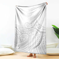 Polynesia White Sunday Blanket Plumeria Polynesian Tribal Grey Color LT14 - Polynesian Pride
