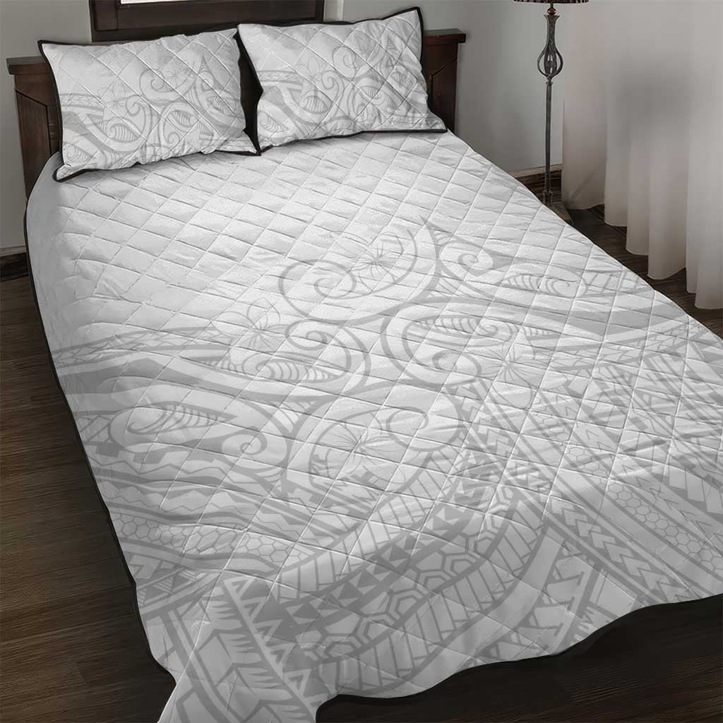 Polynesia White Sunday Quilt Bed Set Plumeria Polynesian Tribal Grey Color LT14 White - Polynesian Pride