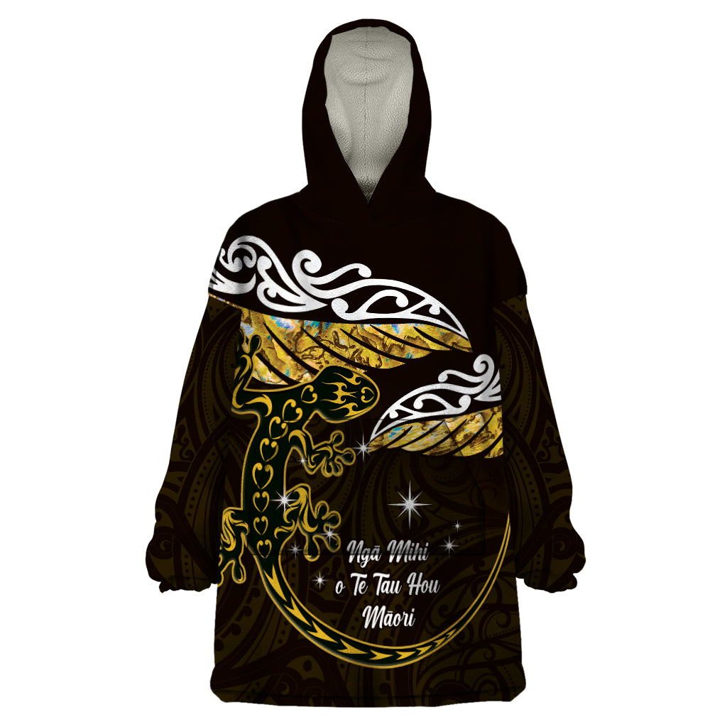 New Zealand Matariki Wearable Blanket Hoodie Maori New Year Silver Fern And Lizard - Gold